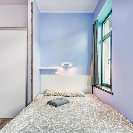 Δωμάτια σε οικογενειακή κατοικία Private With Sauna & Parking With Shared Bathroom
