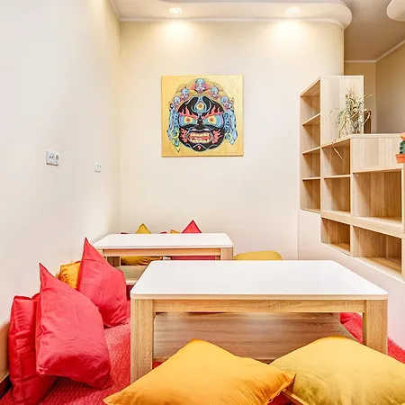 Private With Sauna & Parking With Shared Bathroom