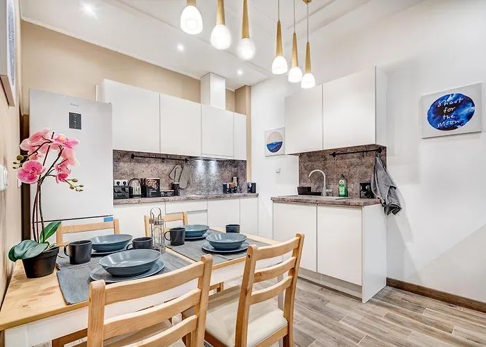 Private With Sauna & Parking With Shared Bathroom Rum i privatbostad *