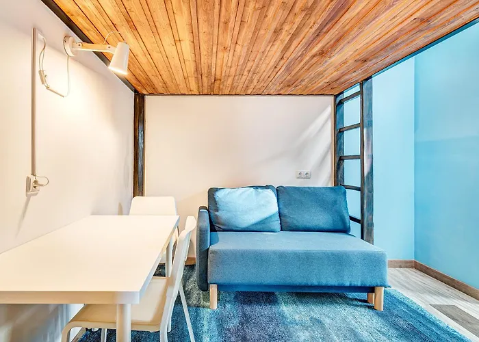 Private With Sauna & Parking With Shared Bathroom Rum i privatbostad Kaunas