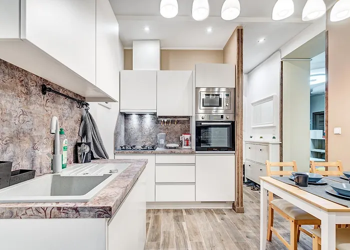 Private With Sauna & Parking With Shared Bathroom Rum i privatbostad